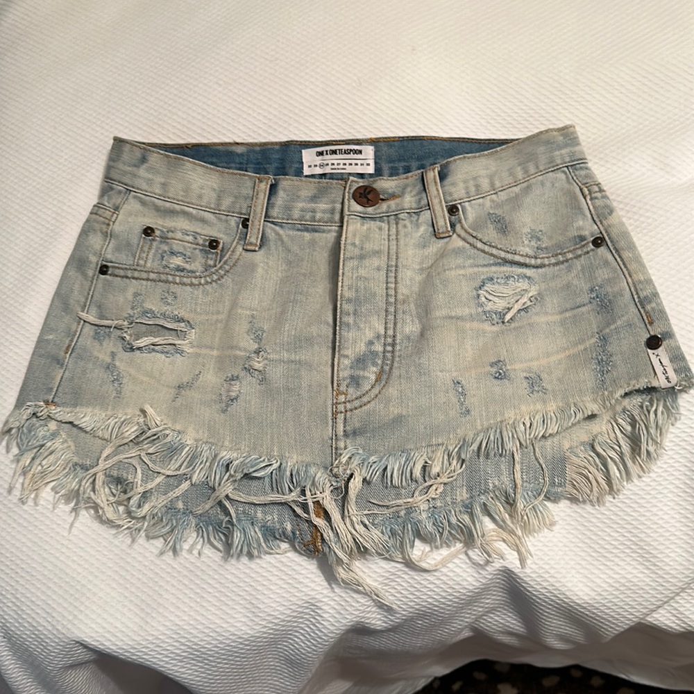 One teaspoon denim mini skirt size 24